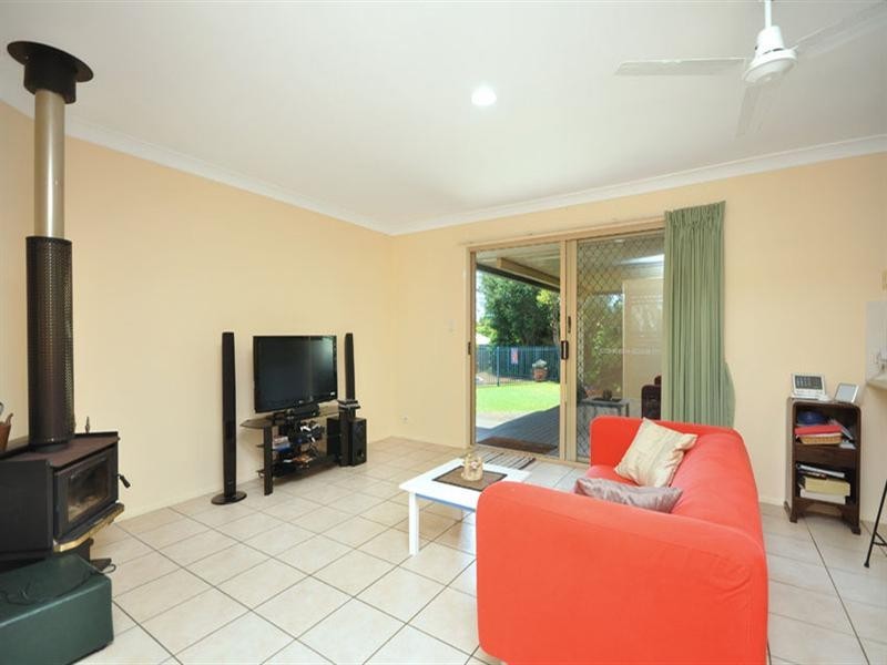 5 Friend Street, Wakerley QLD 4154