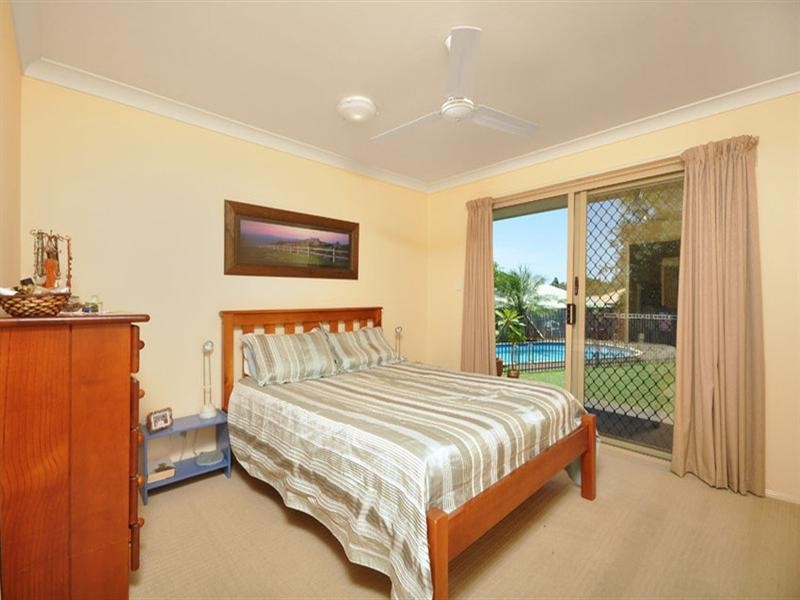 5 Friend Street, Wakerley QLD 4154