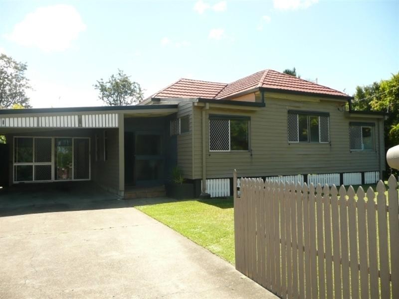 57 Scrub Road, Carindale QLD 4152