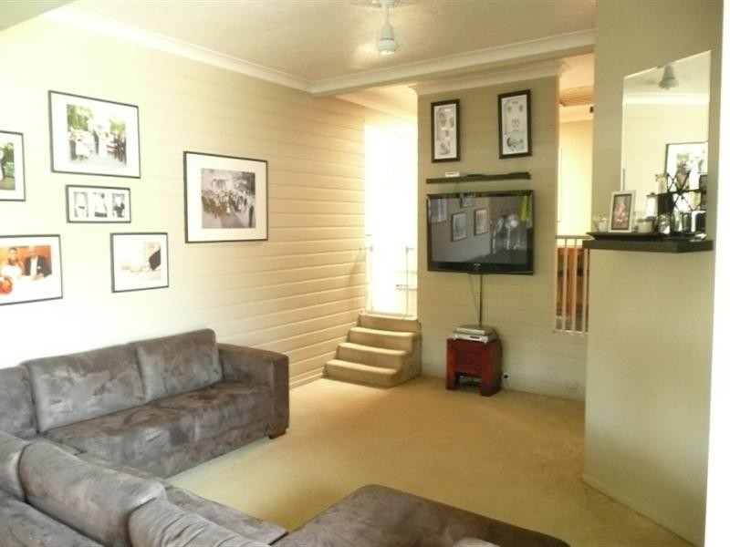 57 Scrub Road, Carindale QLD 4152