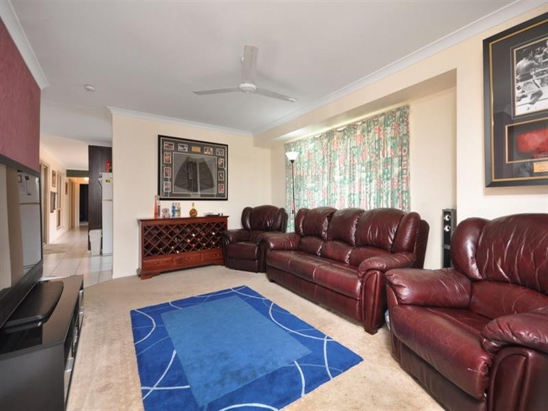 157 Torquay Crescent, Tingalpa QLD 4173