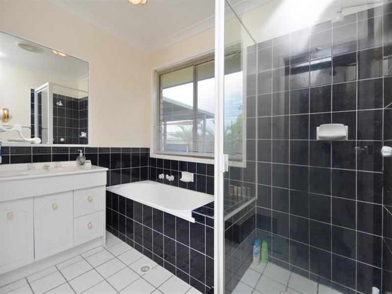 157 Torquay Crescent, Tingalpa QLD 4173