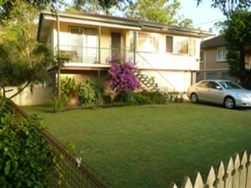 24 Leon Street, Tingalpa QLD 4173