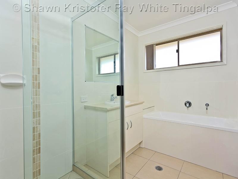 31 Barnham Street, Wynnum QLD 4178