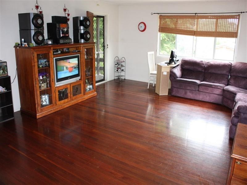 15 Bernays Road, Wynnum West QLD 4178