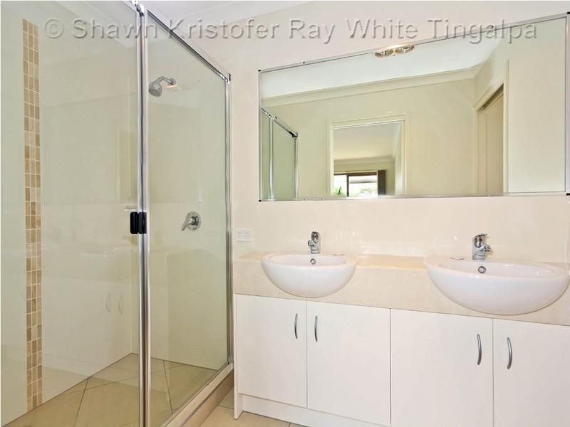 31 Barnham Street, Wynnum QLD 4178