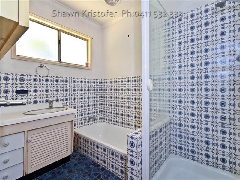 10 Gurnai Street, Belmont QLD 4153