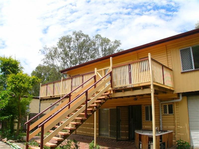 245 Kianawah Road, Wynnum West QLD 4178