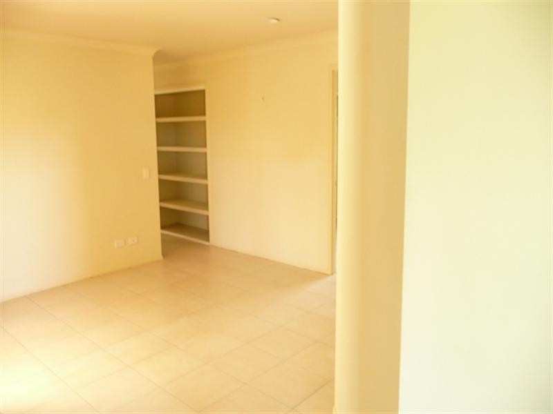 24 Isaacs Way, Wakerley QLD 4154