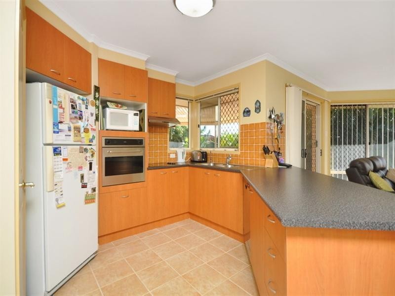 19 Claire Place, Wakerley QLD 4154
