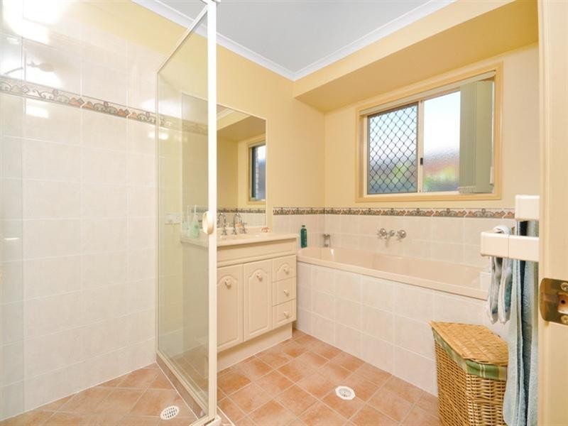 19 Claire Place, Wakerley QLD 4154