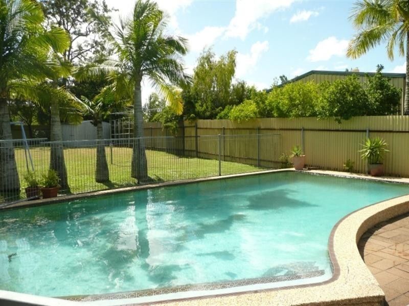 57 Scrub Road, Carindale QLD 4152