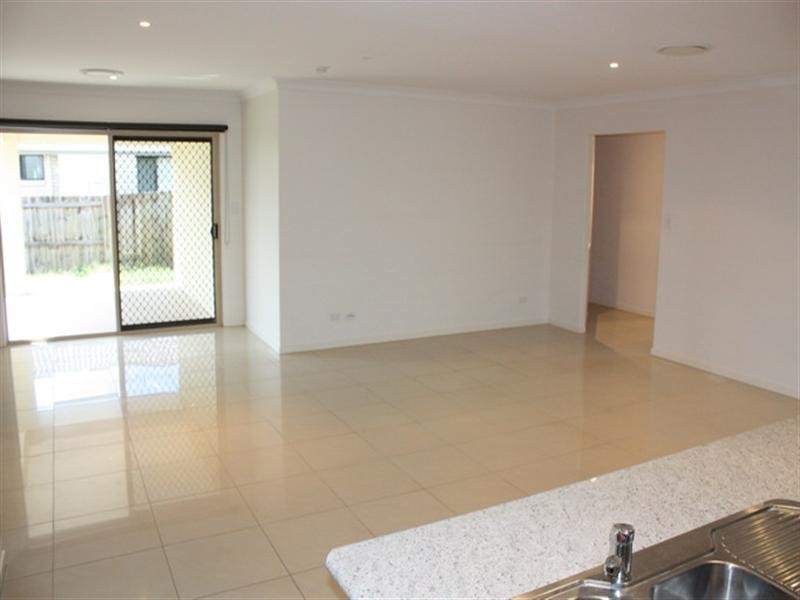 5 Lukla Street, Warner QLD 4500