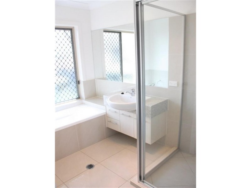 5 Lukla Street, Warner QLD 4500