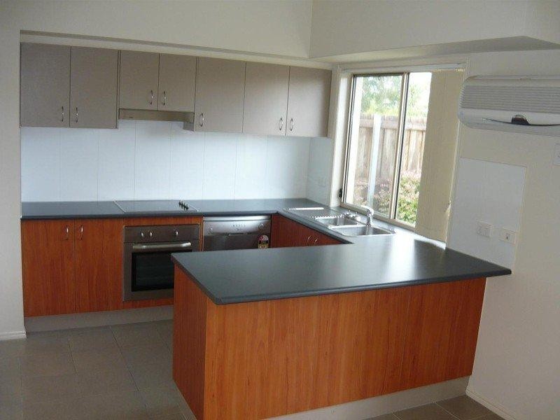 13/11 Hilltop Court, Carina QLD 4152