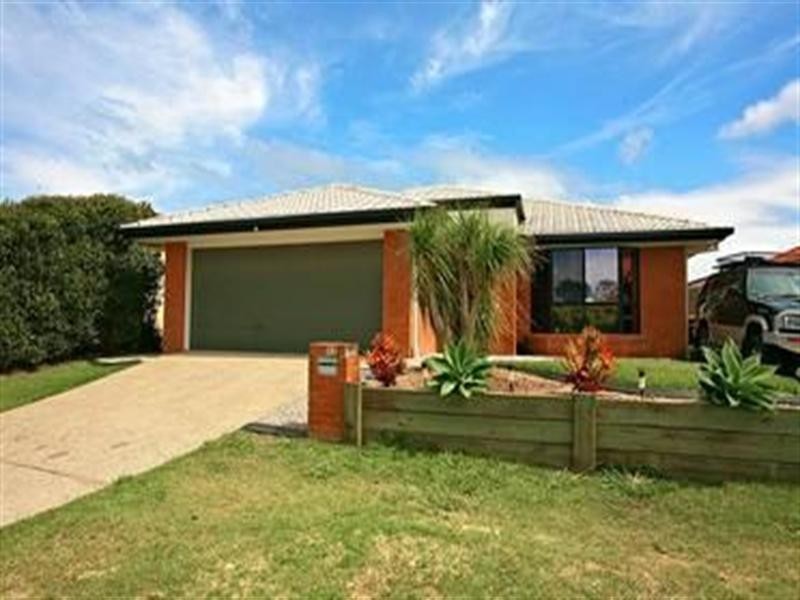 12 Friend Street, Wakerley QLD 4154