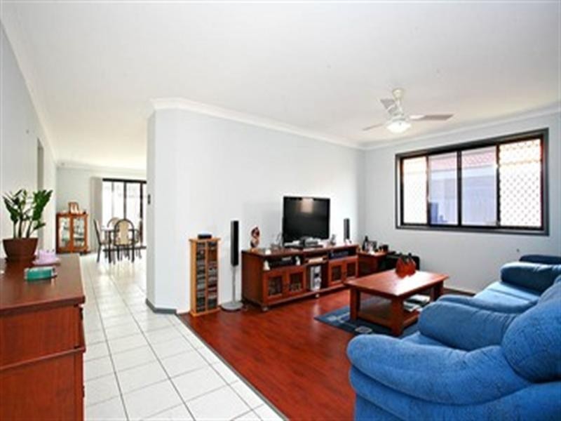 12 Friend Street, Wakerley QLD 4154