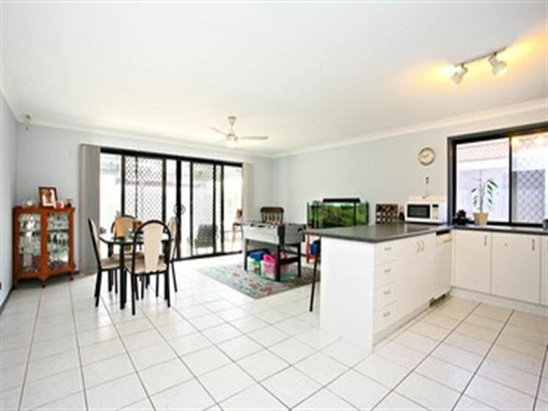 12 Friend Street, Wakerley QLD 4154