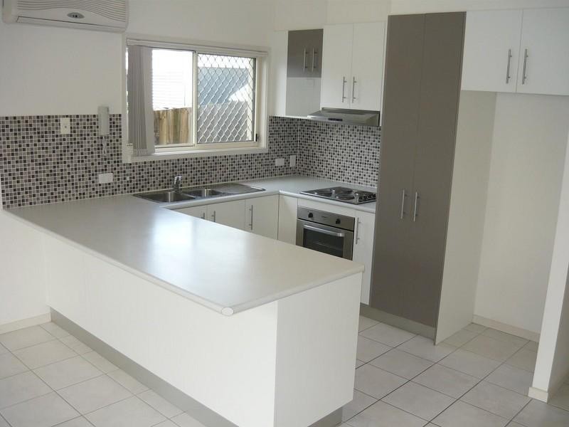 4/11 Waratah Avenue, Carina QLD 4152