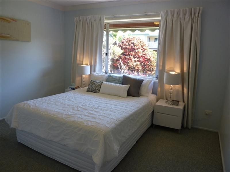 15 Greenslade Street, Tingalpa QLD 4173