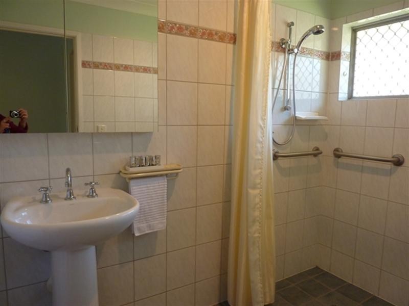 15 Greenslade Street, Tingalpa QLD 4173