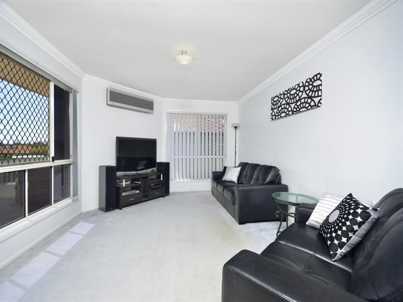 64 Samarinda Street, Tingalpa QLD 4173