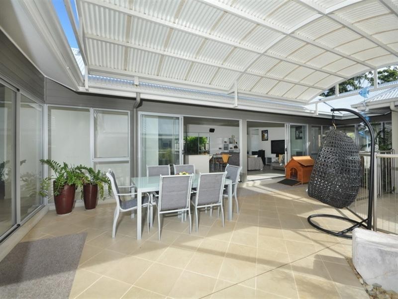 87 Mossvale Drive, Wakerley QLD 4154