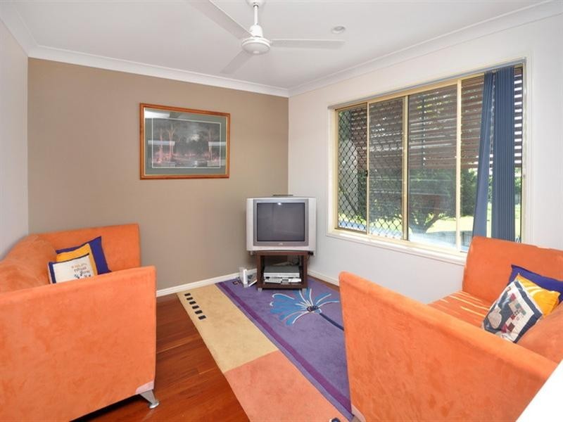 12 David Place, Manly West QLD 4179