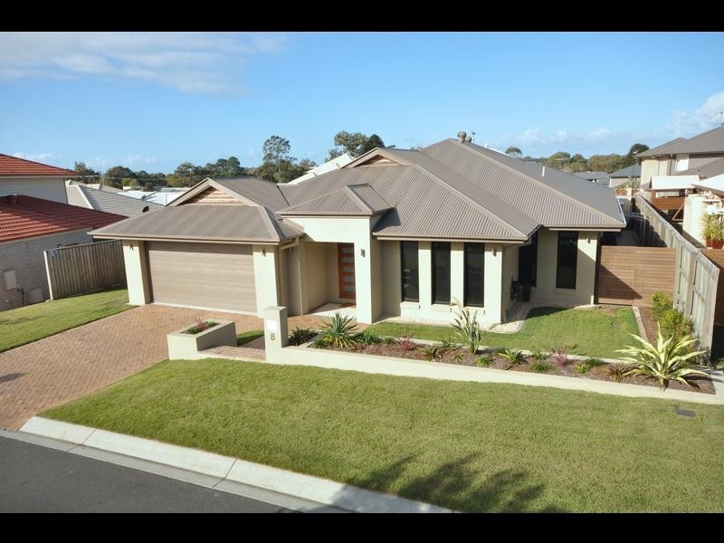 8 Blue Gum Place, Wakerley QLD 4154
