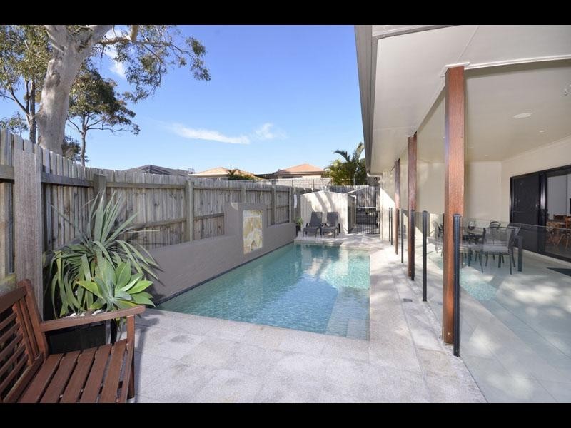 58 Olsen Crescent, Wakerley QLD 4154