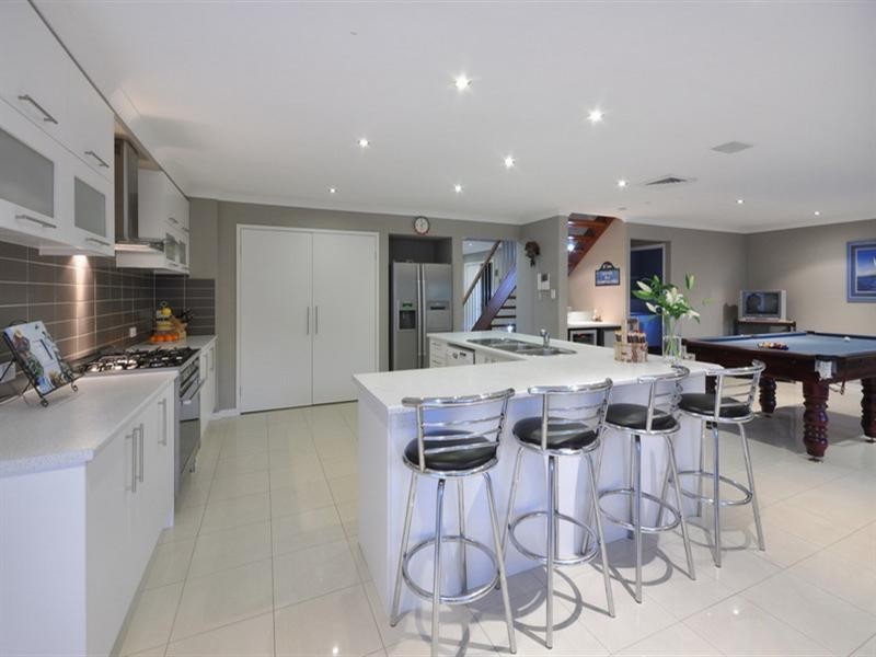 24 Giordano Place, Belmont QLD 4153
