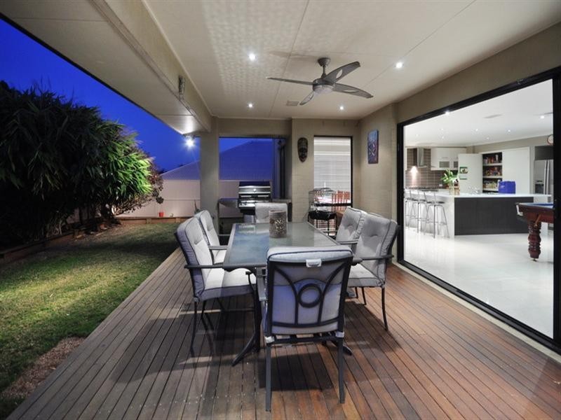 24 Giordano Place, Belmont QLD 4153