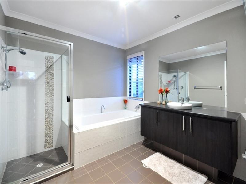 24 Giordano Place, Belmont QLD 4153