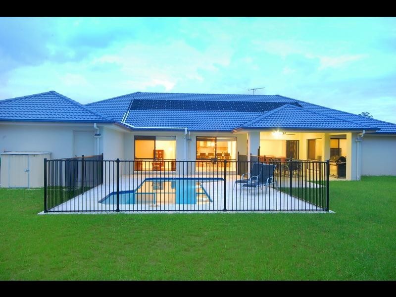 28 Gumdale Street, Wakerley QLD 4154