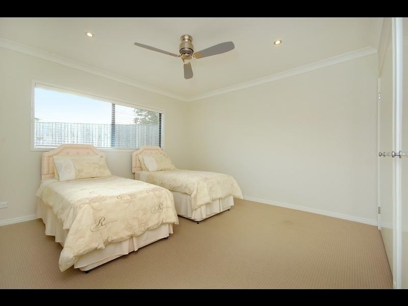 28 Gumdale Street, Wakerley QLD 4154