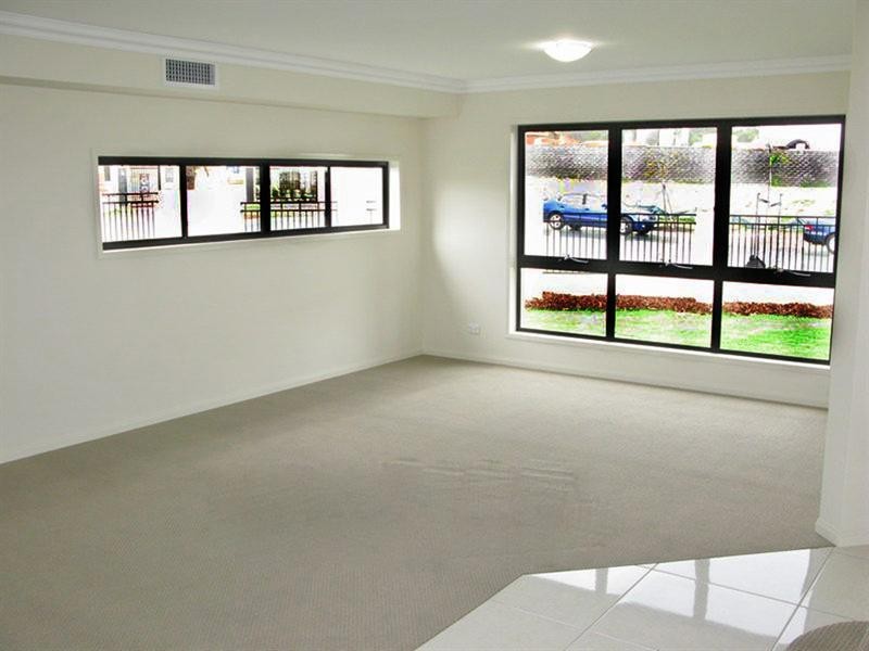 16 Beechwood Close, Stretton QLD 4116