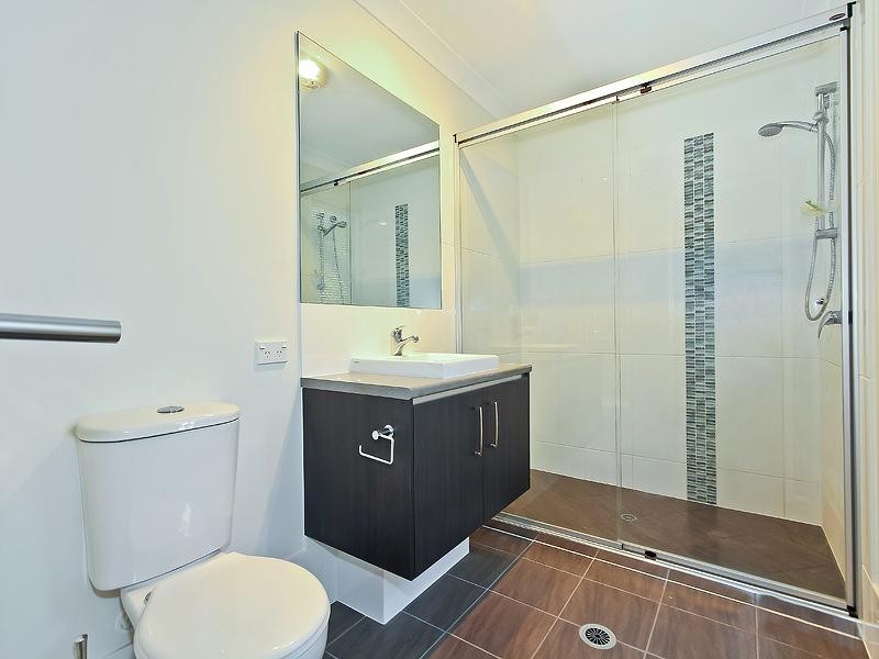 16 Bailey Street, Wakerley QLD 4154