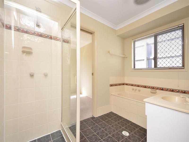 83 Torquay Crescent, Tingalpa QLD 4173