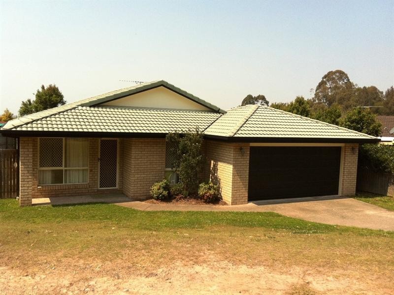 7 Kings Row, Edens Landing QLD 4207