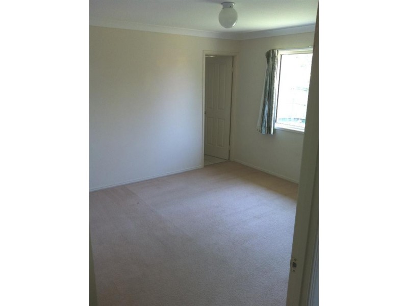 7 Kings Row, Edens Landing QLD 4207