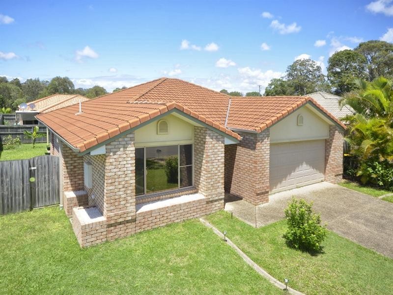 8 Jillian Place, Wynnum West QLD 4178