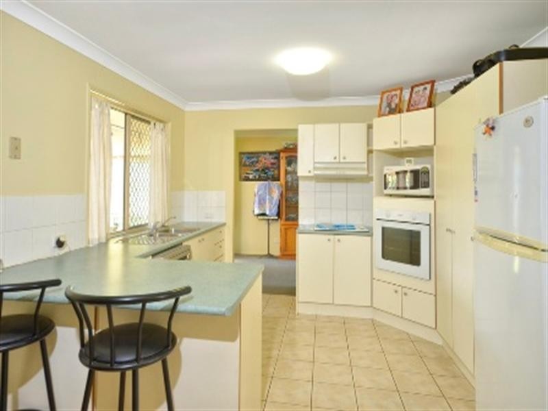 20 Isaacs Way, Wakerley QLD 4154