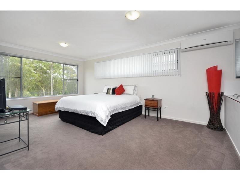 15 Terraldon Crct, Wakerley QLD 4154
