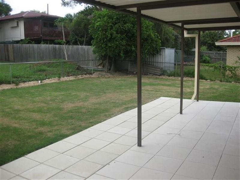 61 Radford Road, Manly West QLD 4179