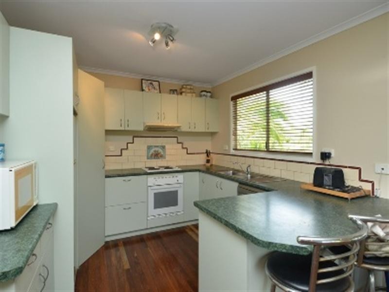 27 Molesworth Street, Seventeen Mile Rocks QLD 4073