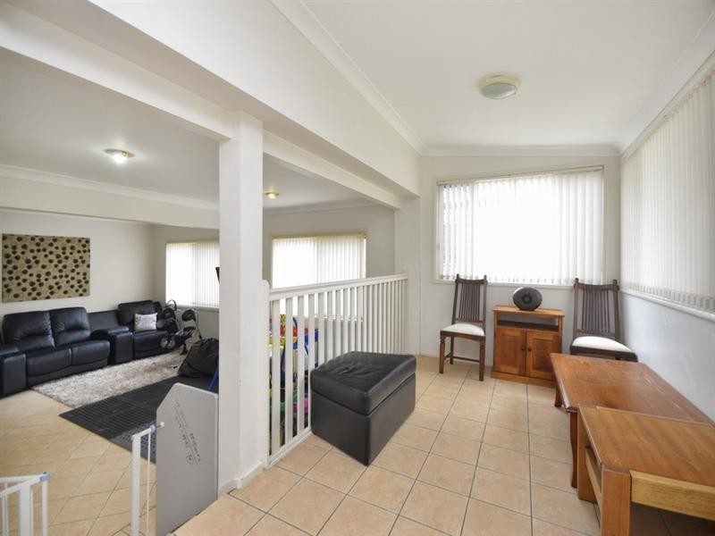 245 Kianawah Road, Wynnum West QLD 4178