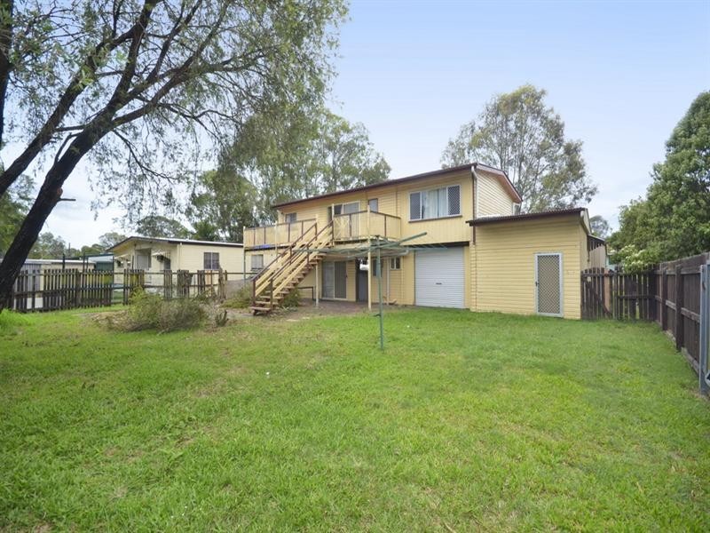 245 Kianawah Road, Wynnum West QLD 4178