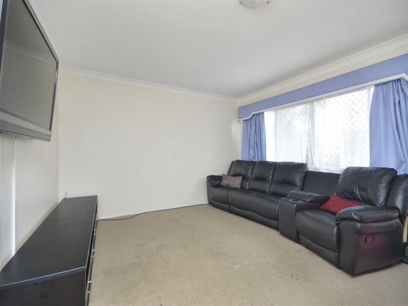 245 Kianawah Road, Wynnum West QLD 4178