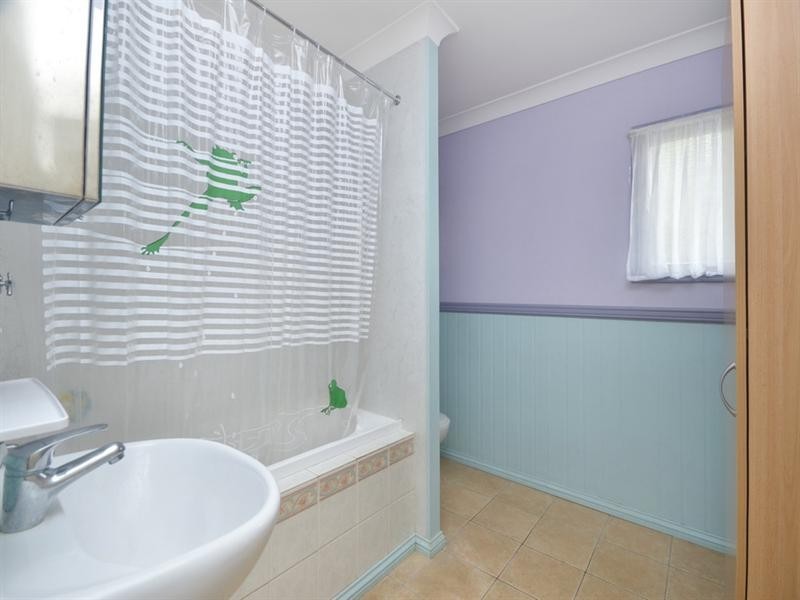 245 Kianawah Road, Wynnum West QLD 4178