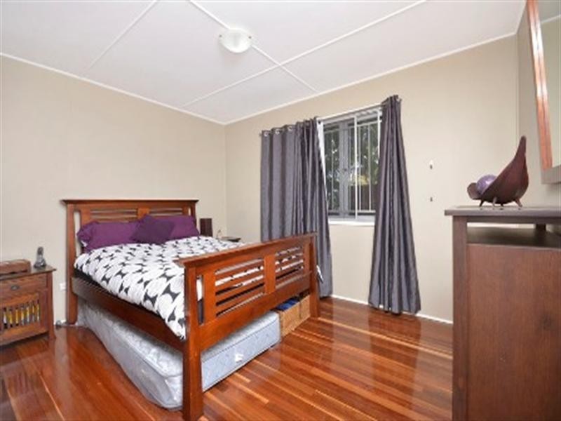 145 Sibley Road, Wynnum West QLD 4178